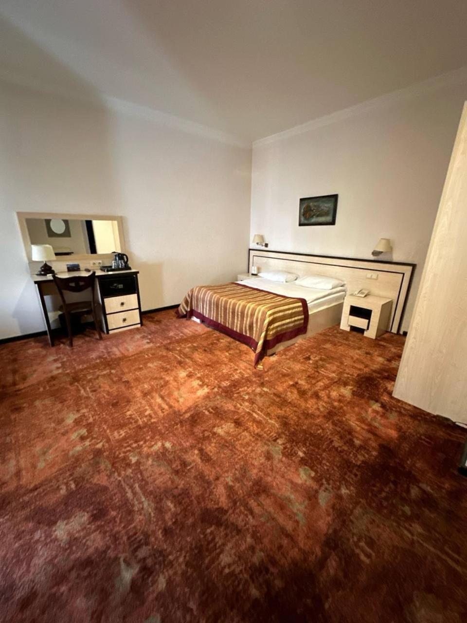 Hotel Rike Park Tiflis Exterior foto