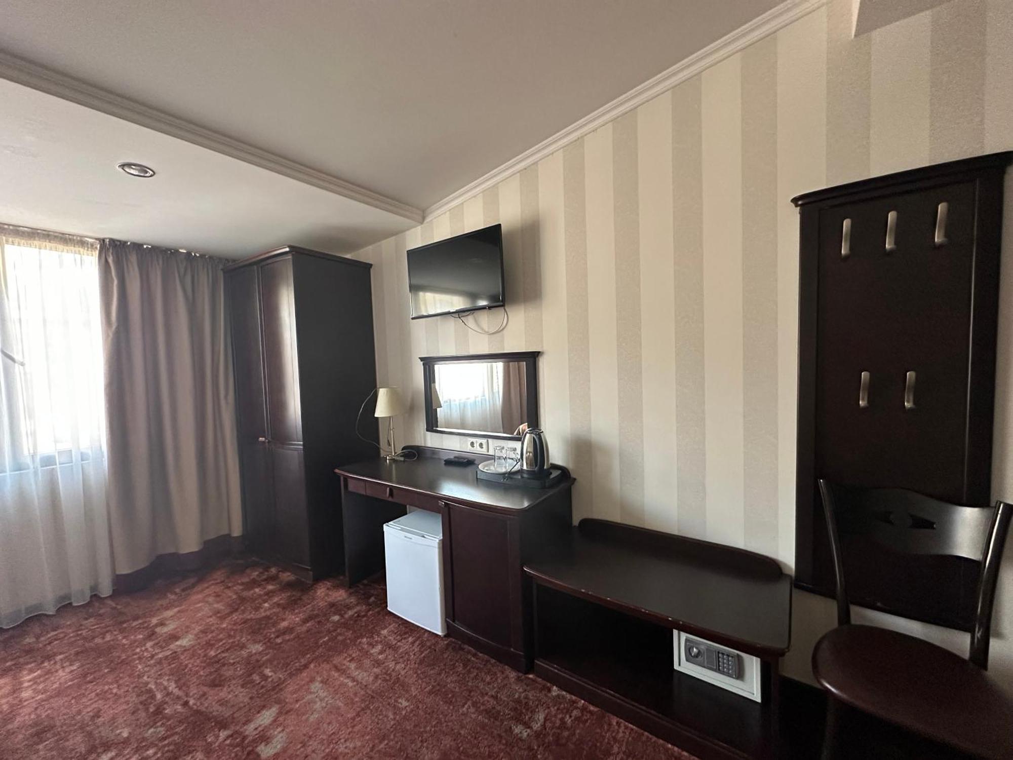 Hotel Rike Park Tiflis Exterior foto