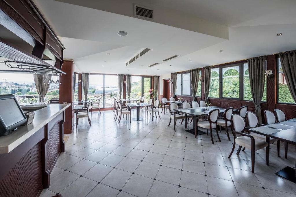 Hotel Rike Park Tiflis Exterior foto